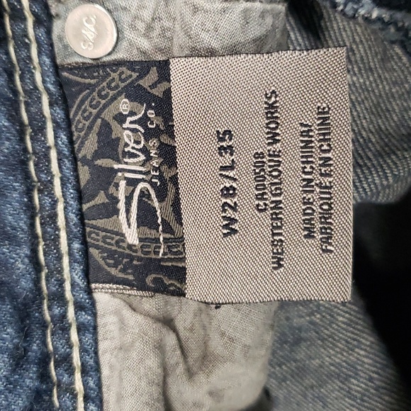 (W28/35L) Silver Jeans Co. Tuesday 16 ½" Designed in Canada Slim Denim Classic - Picture 4 of 11